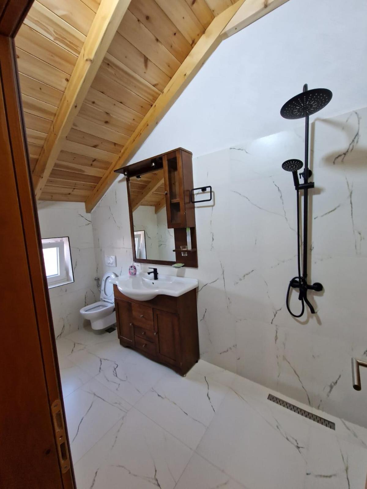 Guest House Korabi Ceren エクステリア 写真